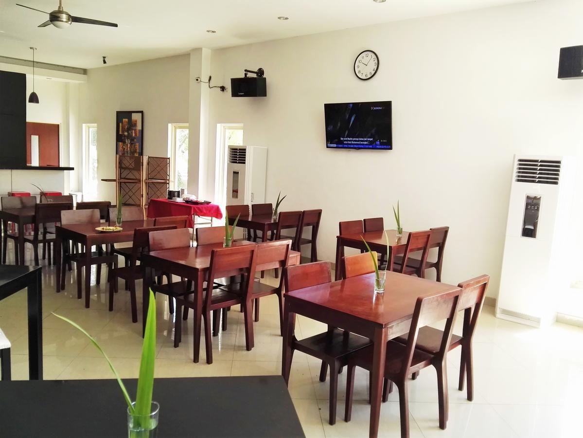 Hotel Transit Pasuruan Exterior photo