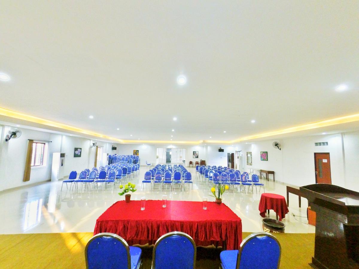 Hotel Transit Pasuruan Exterior photo